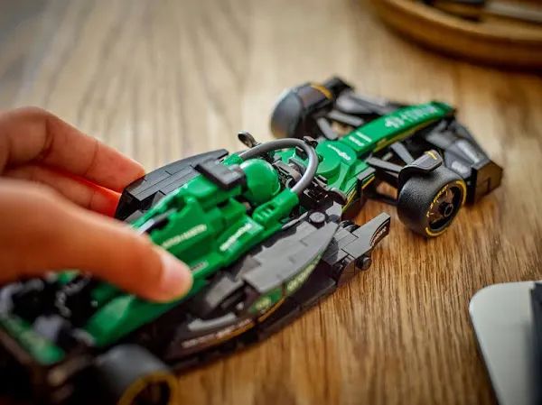 LEGO Speed Champions Aston Martin Aramco F1 AMR24 Race Car Vehicle Set 77245 Building Blocks Toys for 10+ Gift for Boys and Girls