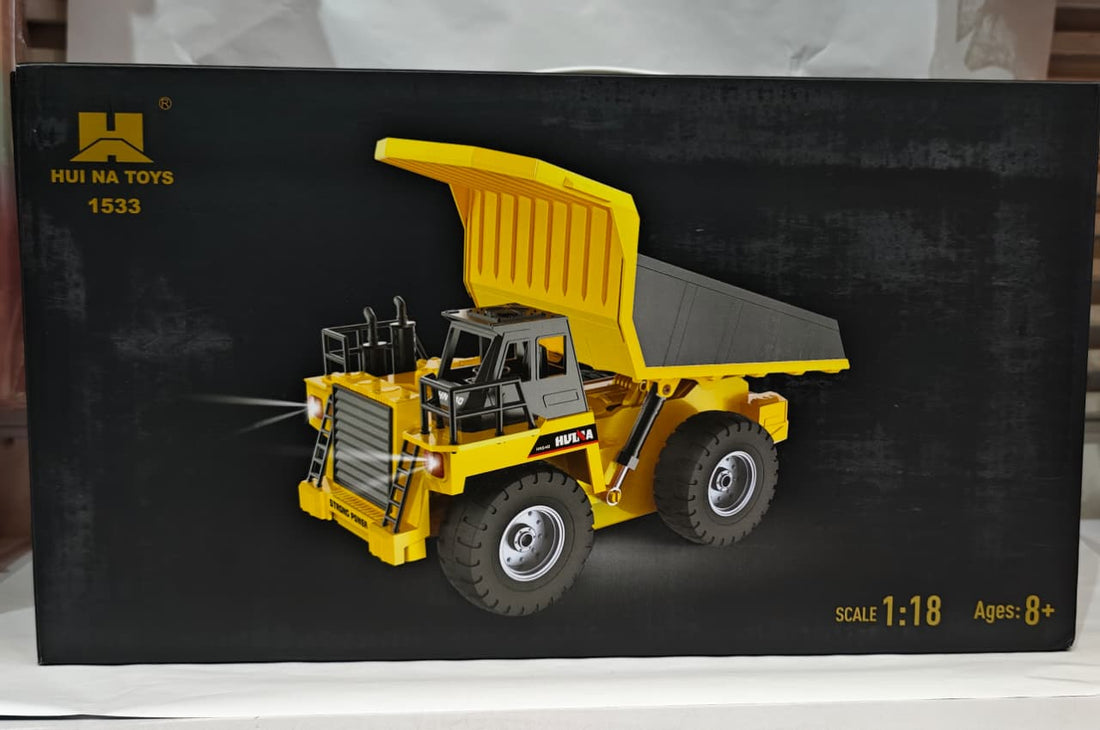 HUINA 1533 1:18 DIE CAST METAL 9-INCH RADIO CONTROL DUMP TRUCK VEHICLE WITH LIGHTS
